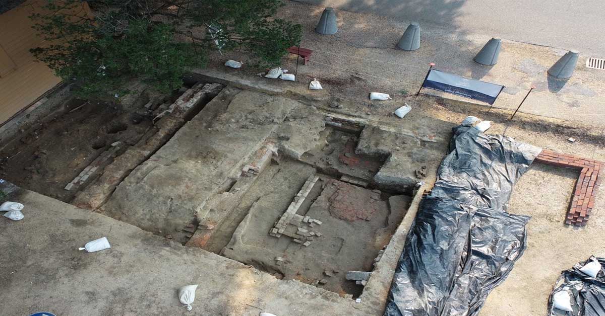 Excavation site at First Baptist Church in Williamsburg