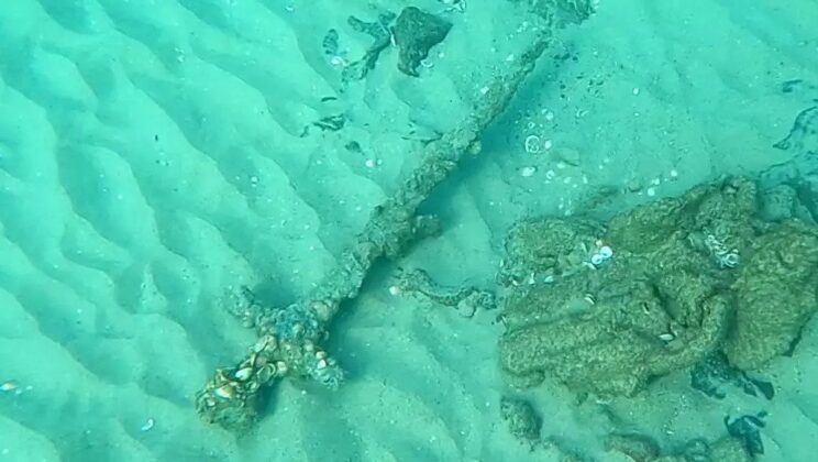 Mystery of 900-Year-Old Crusader's Sword Found at Bottom of Sea Finally ...