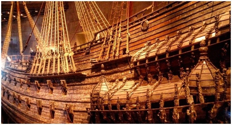 Vasa’s port bow