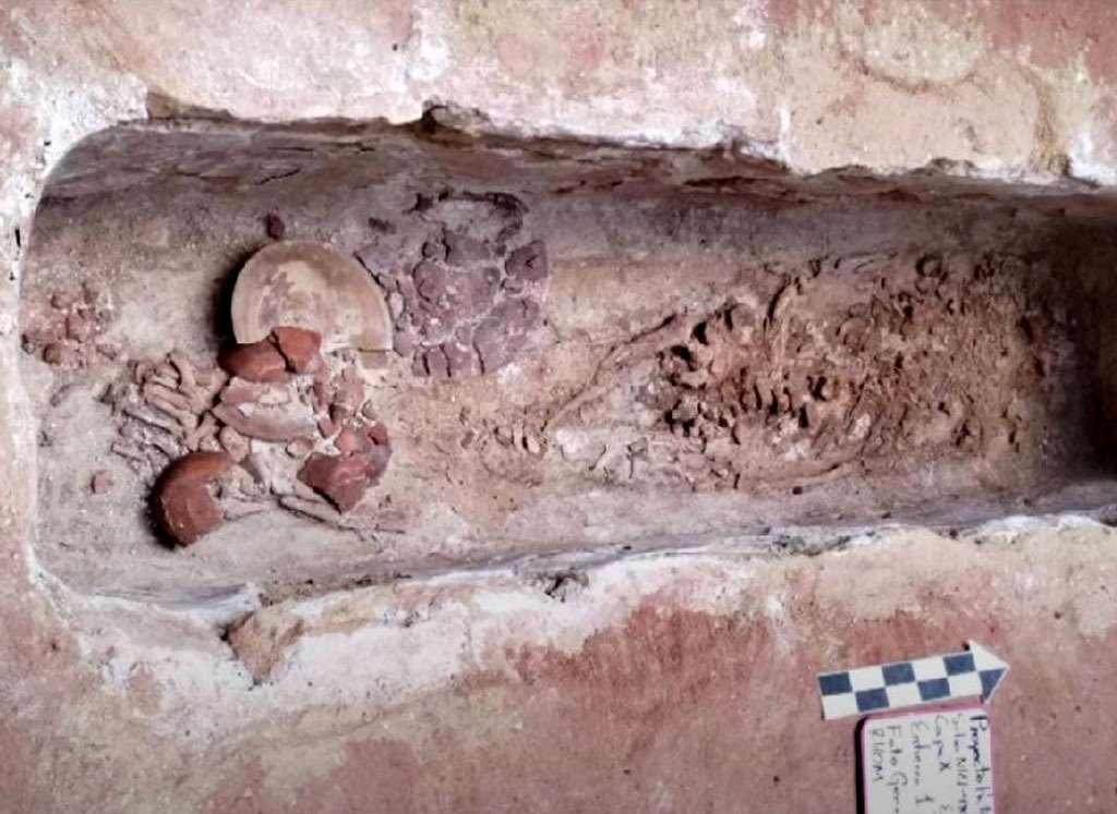 Maya Tomb Unearthed