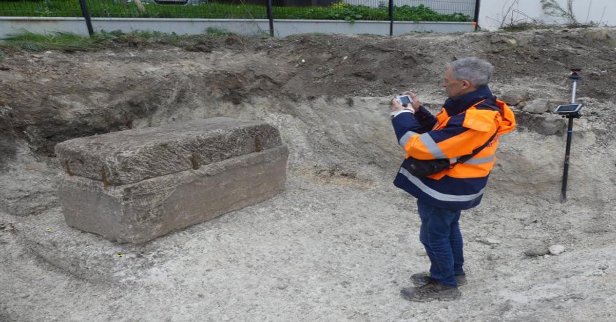 Intact 1,800-Year-Old Roman Sarcophagus With Unexpected Treasures Found In France